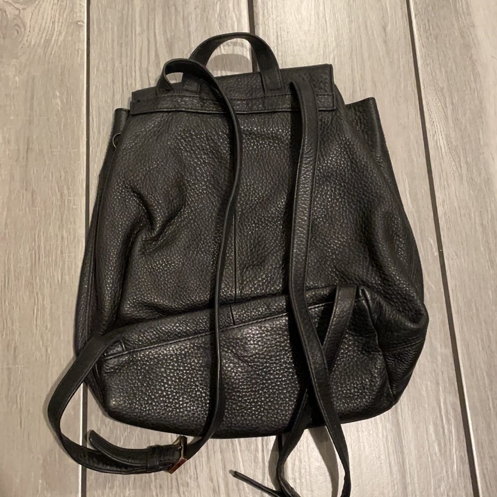 Kate Spade ♠️ backpack - Picture 5 of 12